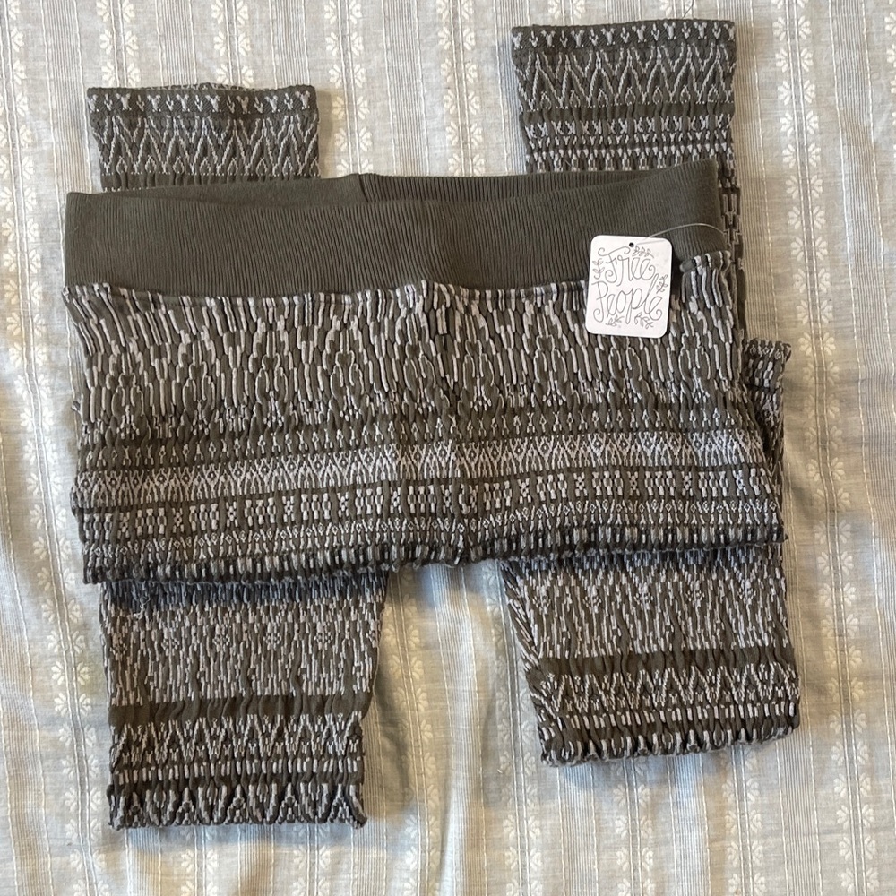 Free People Kids Patterned Leggings in Black and Gray